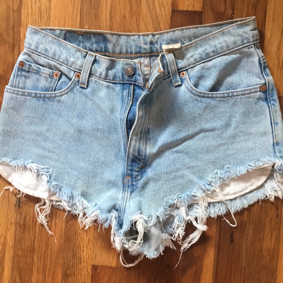 Levi booty shorts Clearance